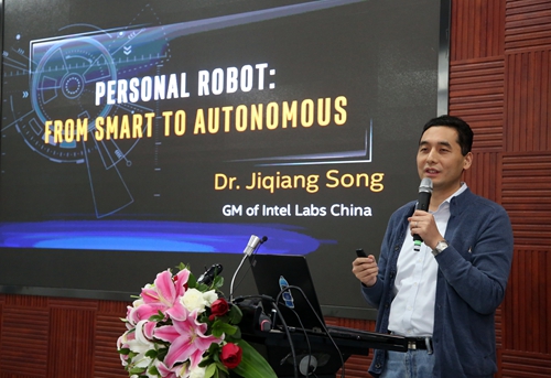 英特尔中国研究院院长宋继强作报告.jpg